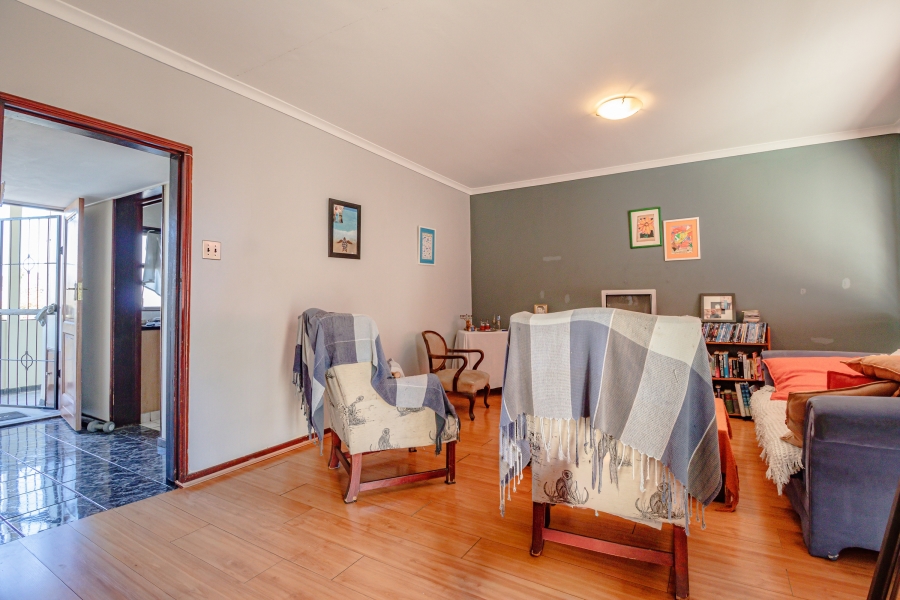 2 Bedroom Property for Sale in Claremont Western Cape